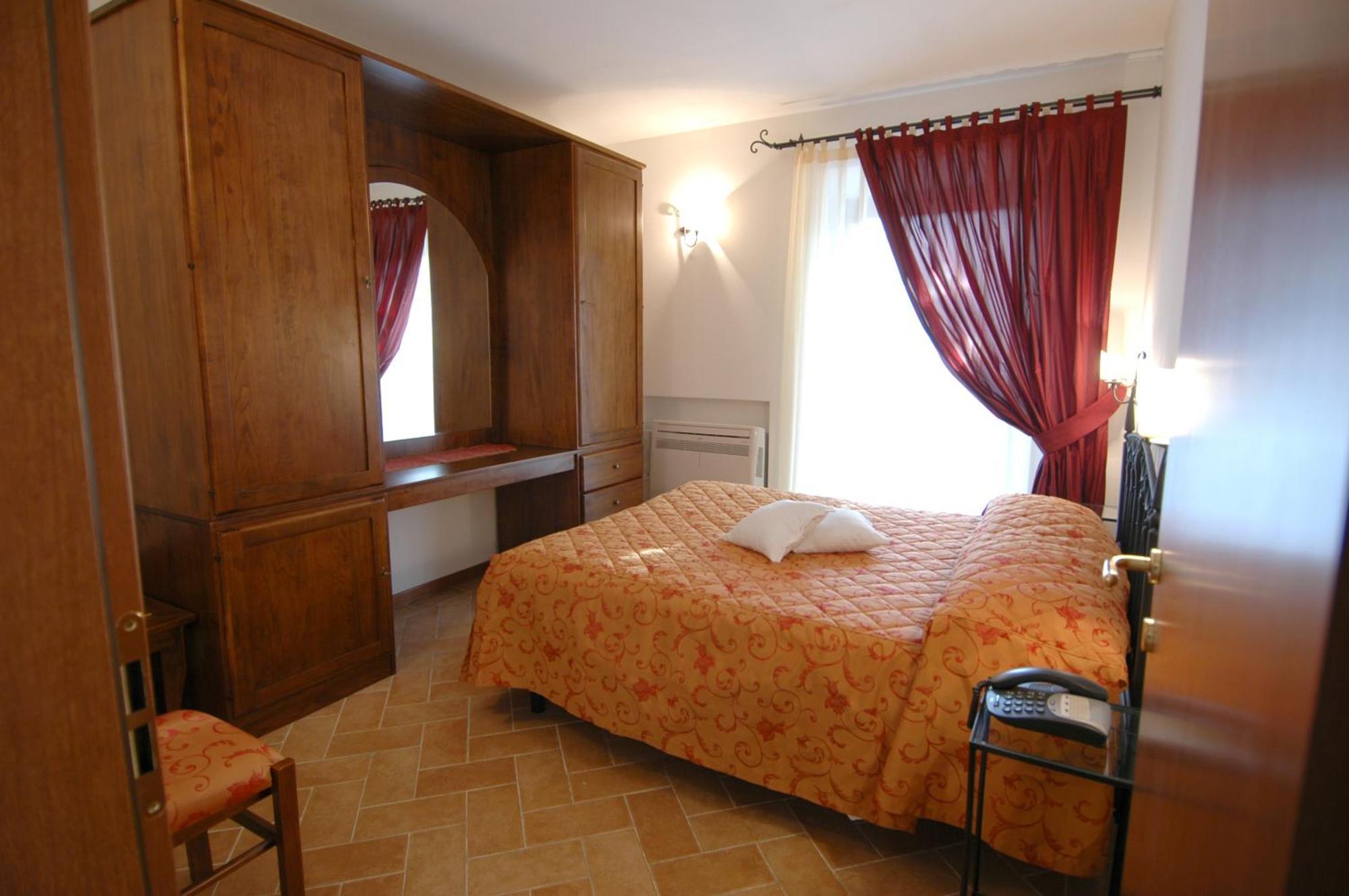 Colleverde Country House & Spa Urbino Dış mekan fotoğraf