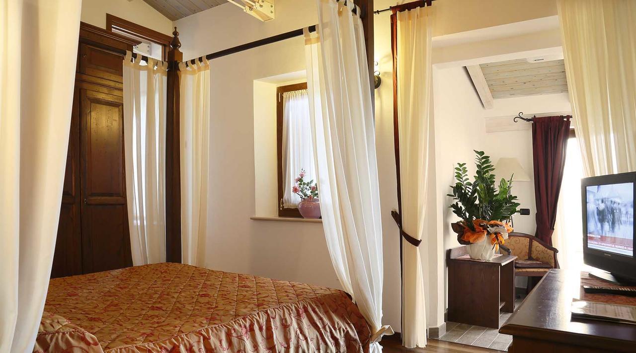 Colleverde Country House & Spa Urbino Dış mekan fotoğraf